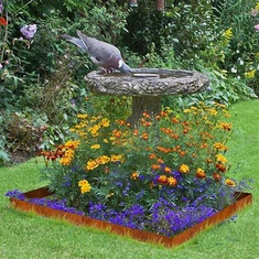 لبه فلزی زنگ زده کورتن استیل حاشیه باغ